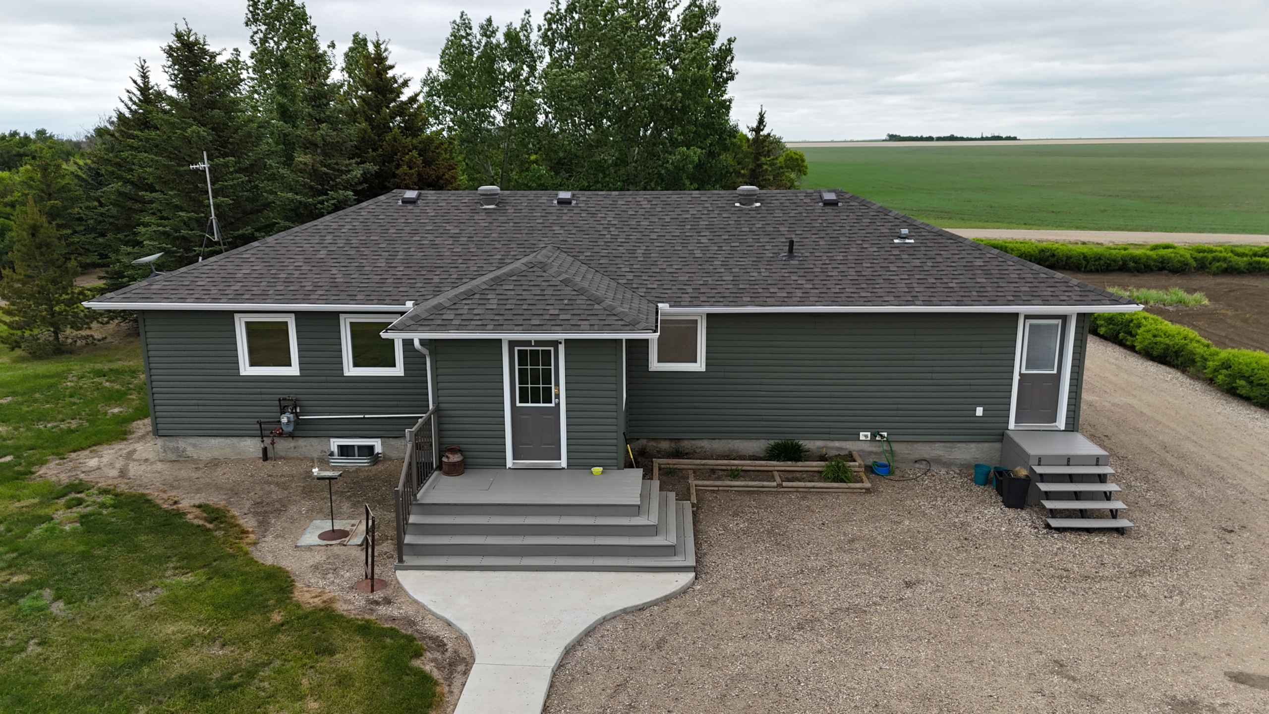 default Acreage in RM of Newcombe SE 31-26-22 W3rd – L2022618