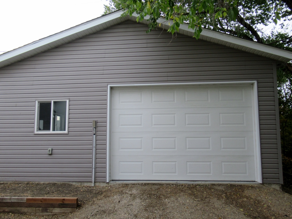#110 7th Ave West – L202636