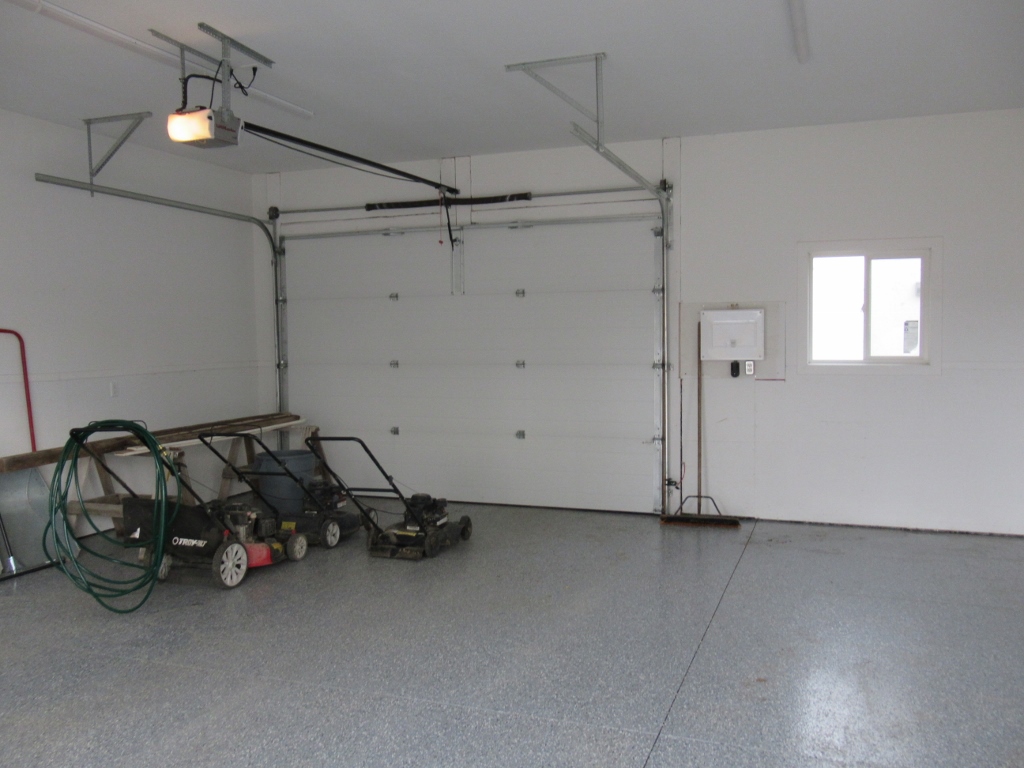 #110 7th Ave West – L202636