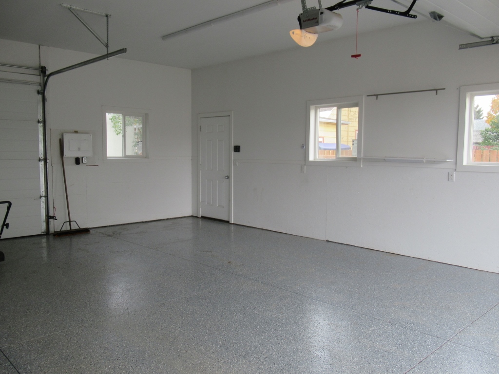 #110 7th Ave West – L202636