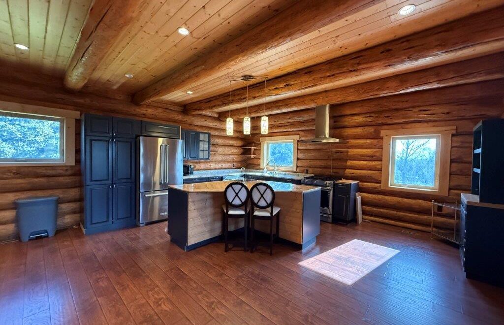 Acreage in R.M of Kindersley SW 04-28-24 W3rd – L202532