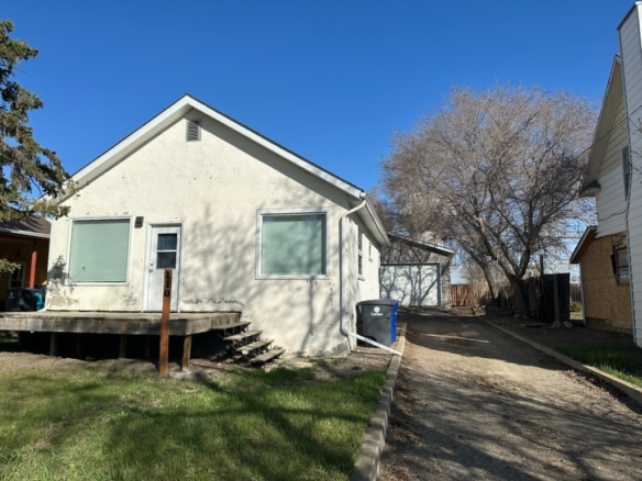 #110 7th Ave West – L202636