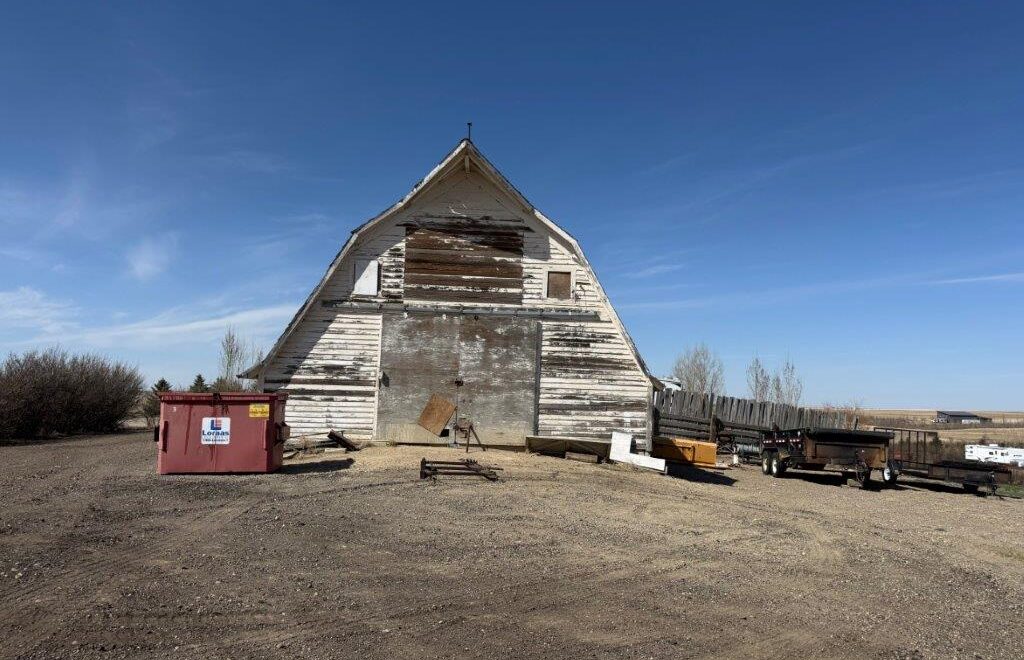 Acreage for Sale in R.M of Kindersley SW 26-28-23 W3rd