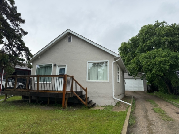 #110 7th Ave West – L202641