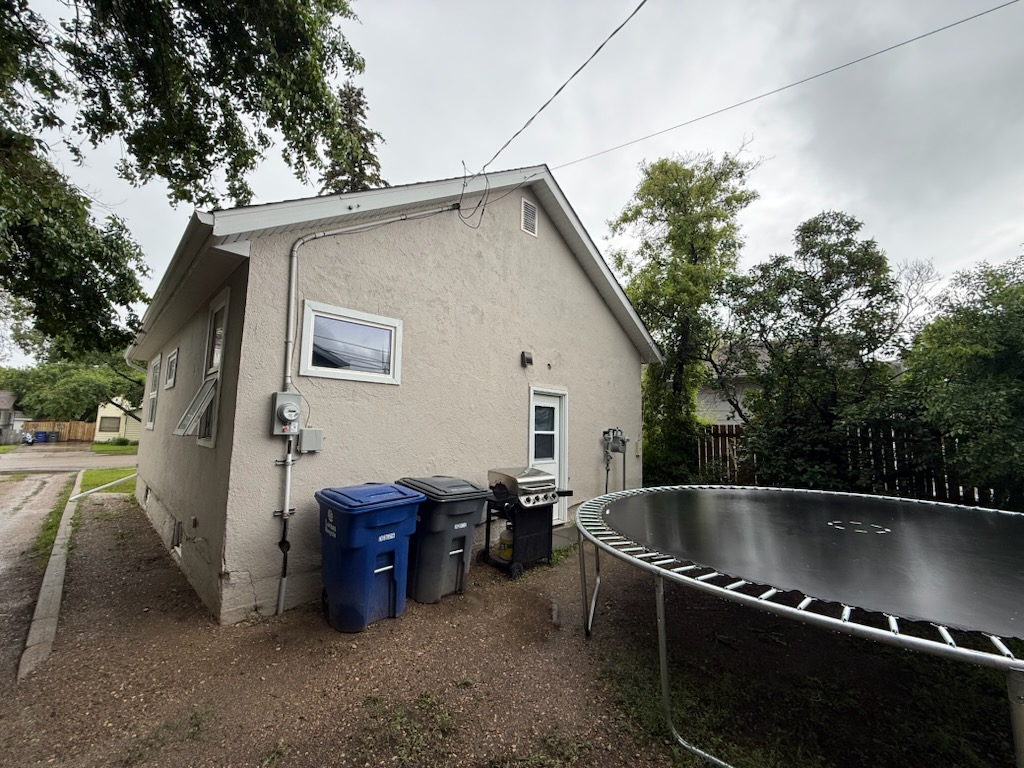 #110 7th Ave West – L202641