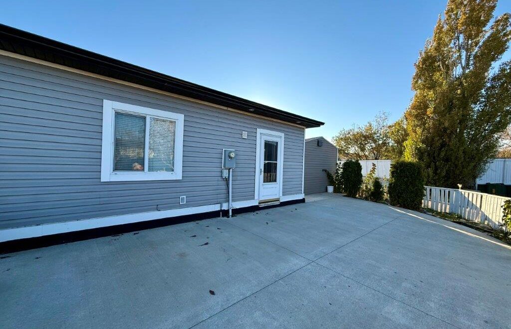 106 7th Street West – L202579