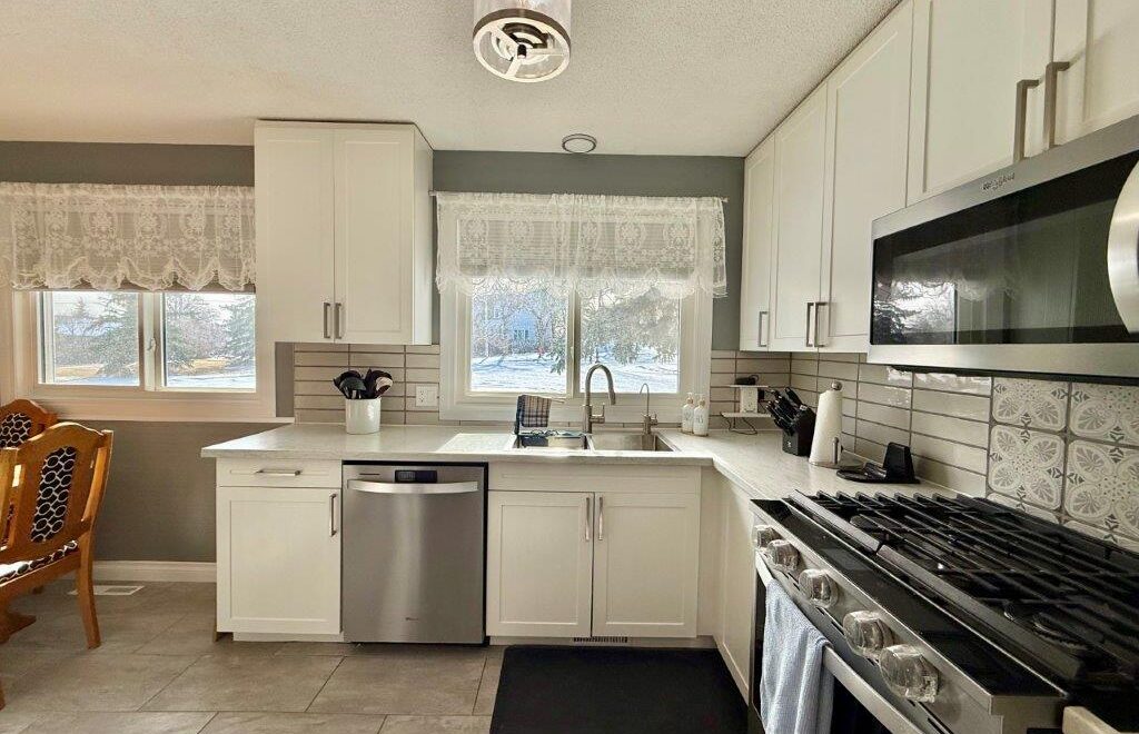#201 4th Ave SE, Eston – L202615