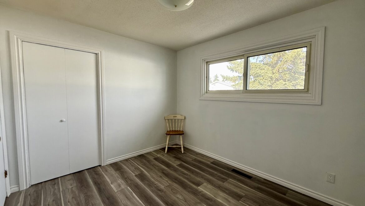 #910 8th Street West, Kindersley -L202623