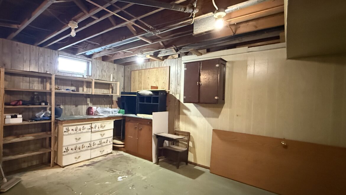 #910 8th Street West, Kindersley -L202623