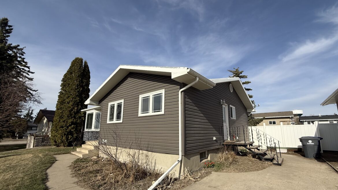 #910 8th Street West, Kindersley -L202623