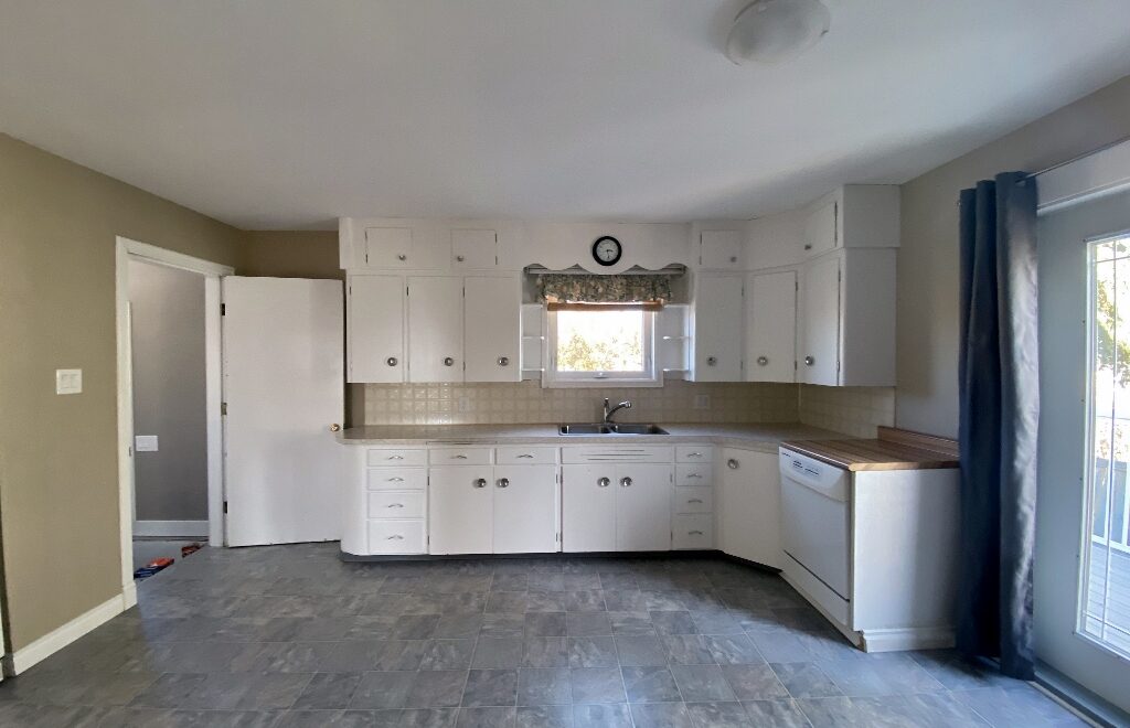 #109 1st Ave East, Eatonia