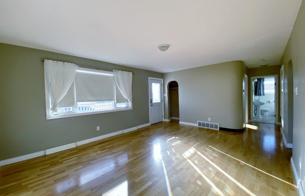 #109 1st Ave East, Eatonia
