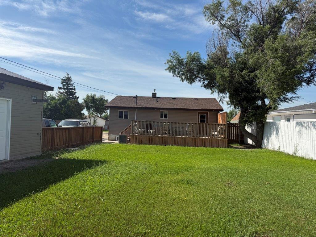 #12 6th Street Crescent, Kindersley – L202643