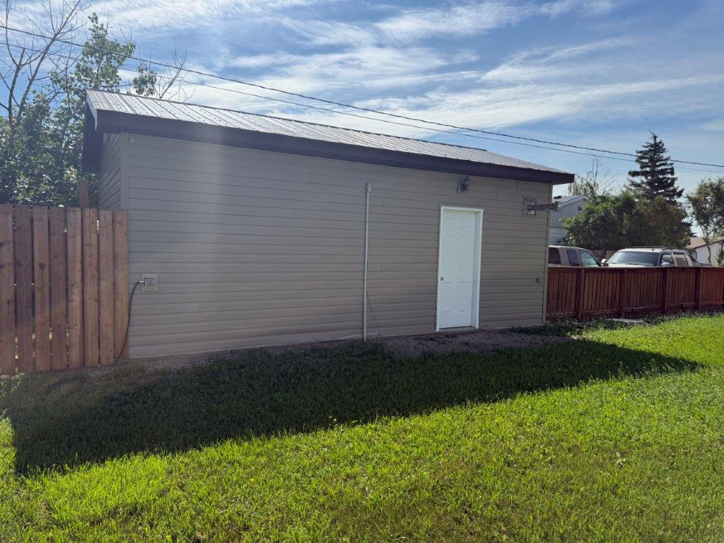 #12 6th Street Crescent, Kindersley – L202643
