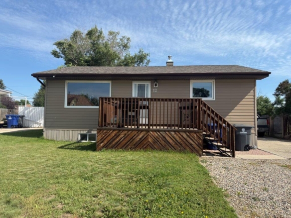 #12 6th Street Crescent, Kindersley – L202643