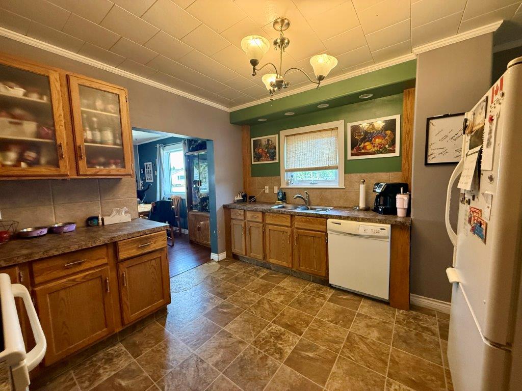 #119 7th Ave East, Kindersley – L202639