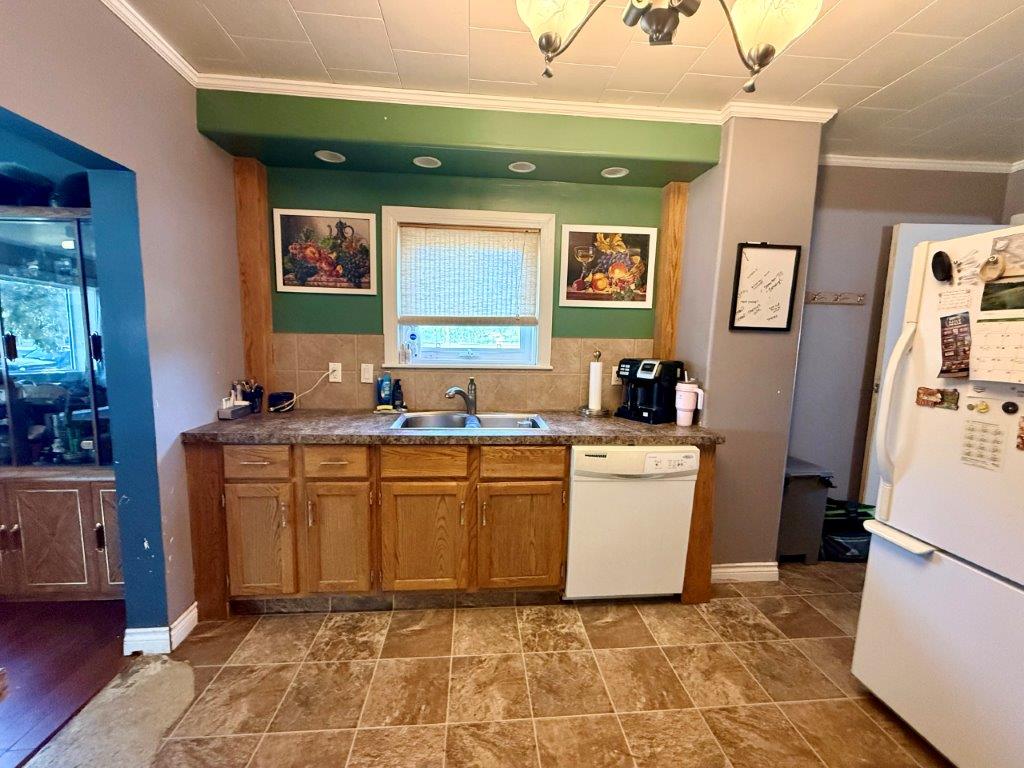 #119 7th Ave East, Kindersley – L202639