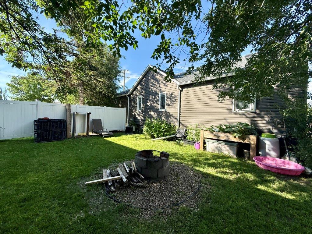 #119 7th Ave East, Kindersley – L202639