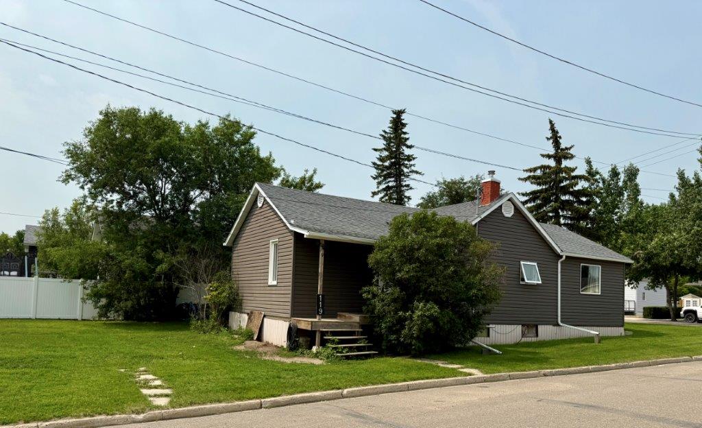 #119 7th Ave East, Kindersley – L202639