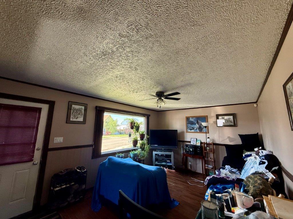 #12 6th Street Crescent, Kindersley – L202643