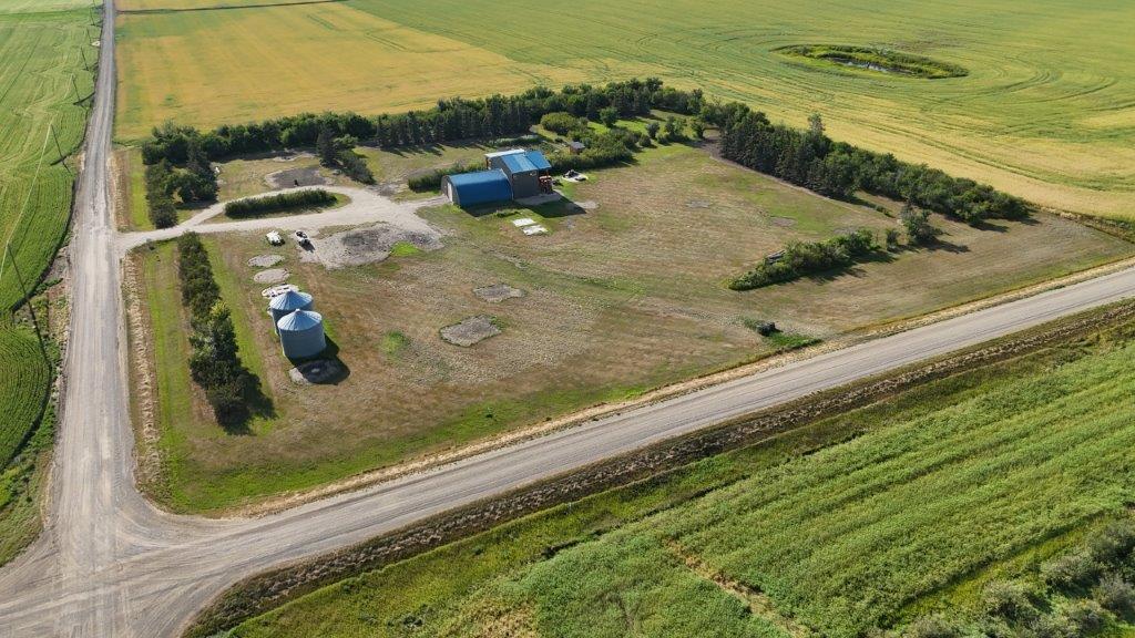 DJI_20260804174729_0059_D Acreage in RM of Kindersley SE 13-28-24 W3rd – L202648