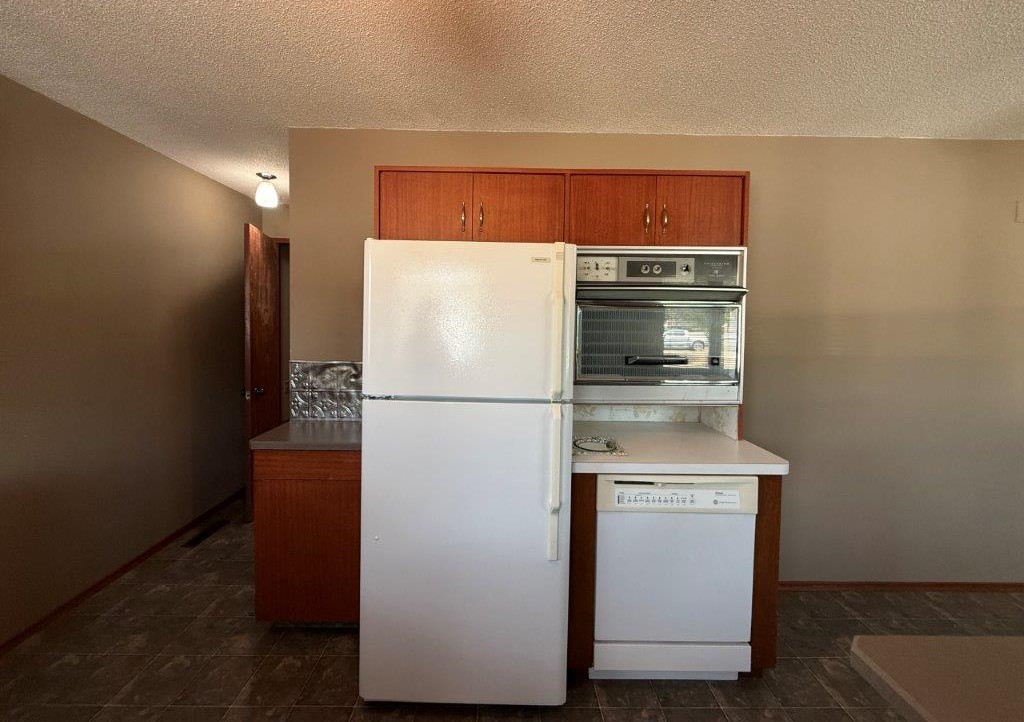 119 4th Ave. East -L202645