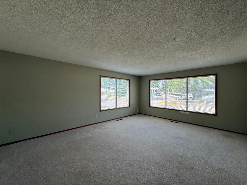 119 4th Ave. East -L202645