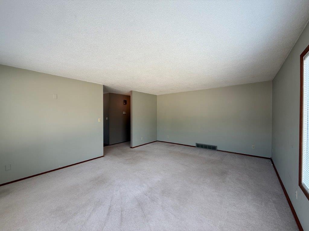 119 4th Ave. East -L202645