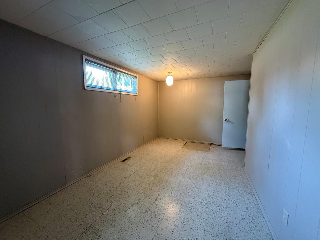 119 4th Ave. East -L202645