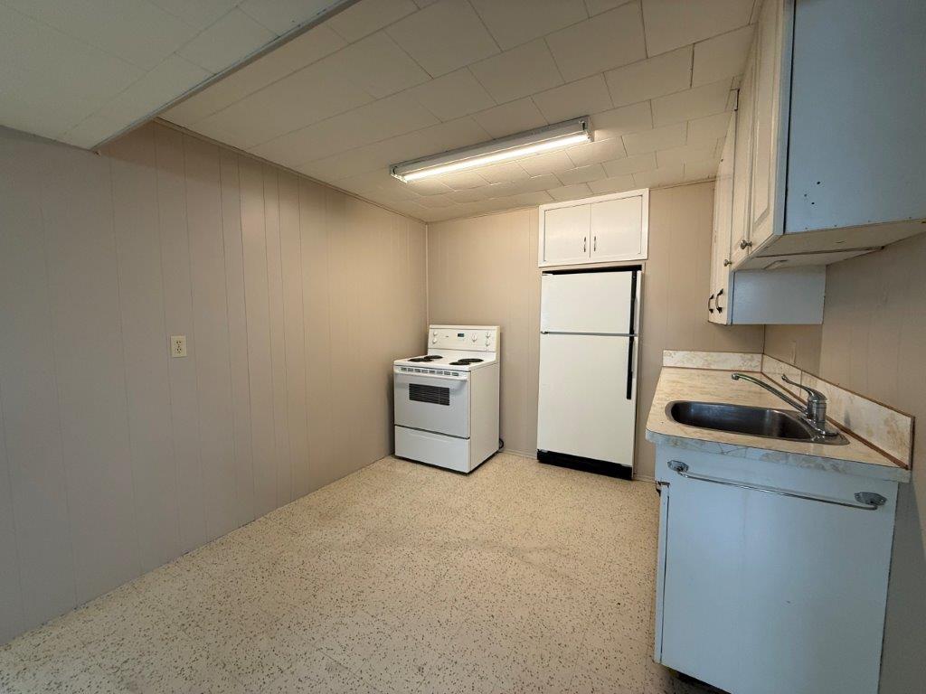 119 4th Ave. East -L202645