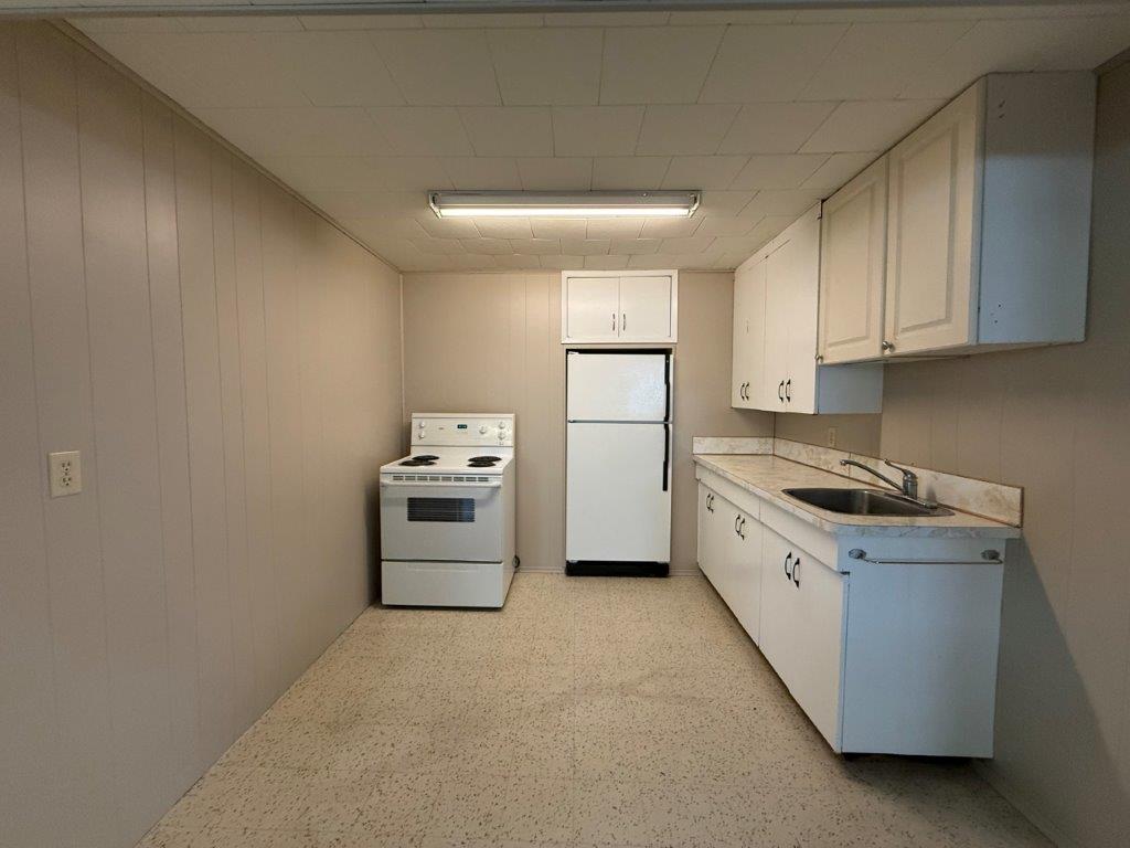 119 4th Ave. East -L202645