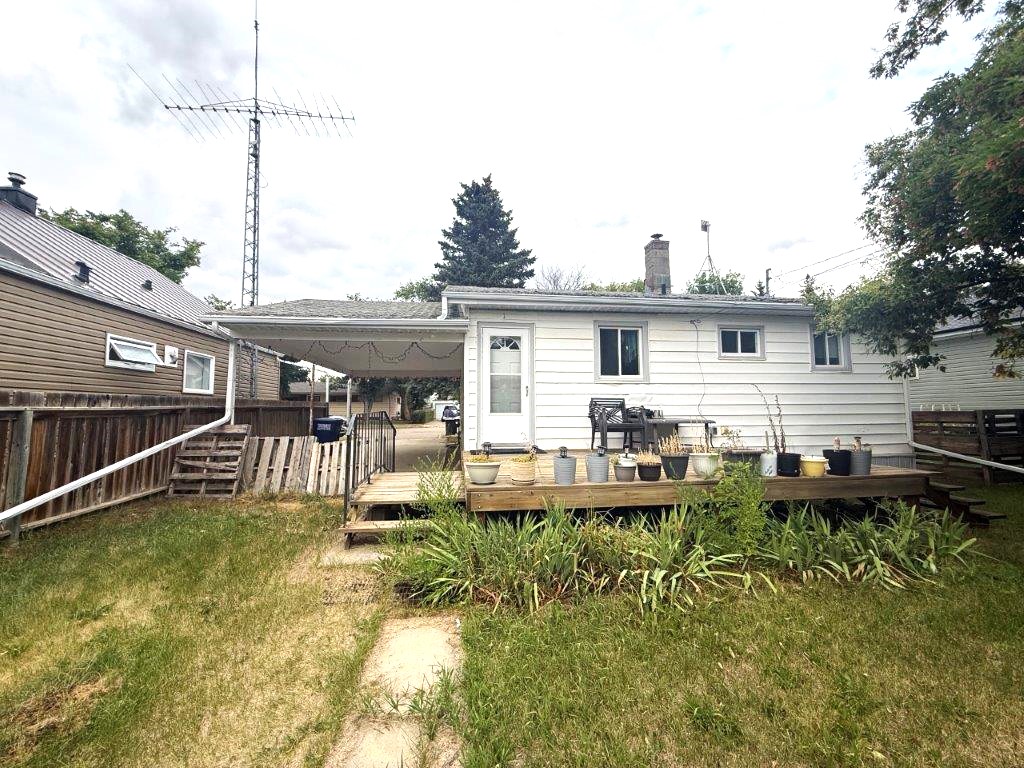 106 5th Ave. East-Eatonia -L202647
