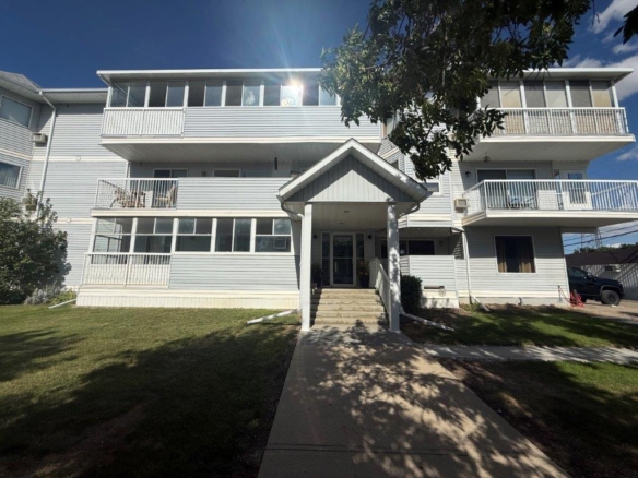 #8 118 4th Ave West – L202651