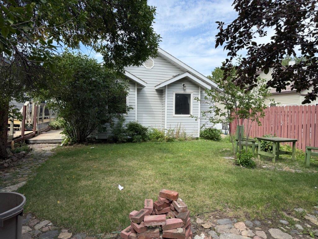 IMG_9906 #221 1st Ave West, Kindersley – L2026