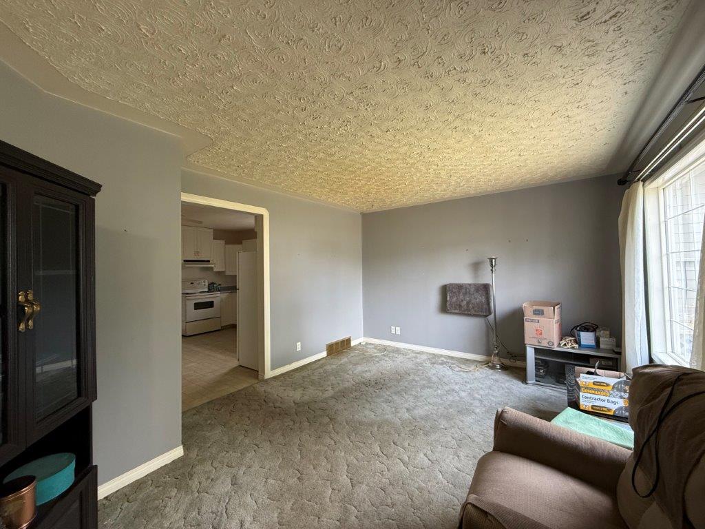 IMG_9909 #221 1st Ave West, Kindersley – L2026