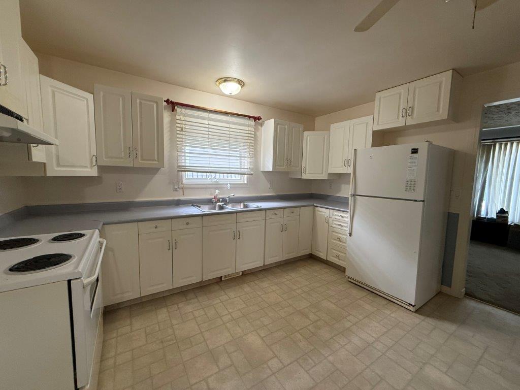 IMG_9914 #221 1st Ave West, Kindersley – L2026