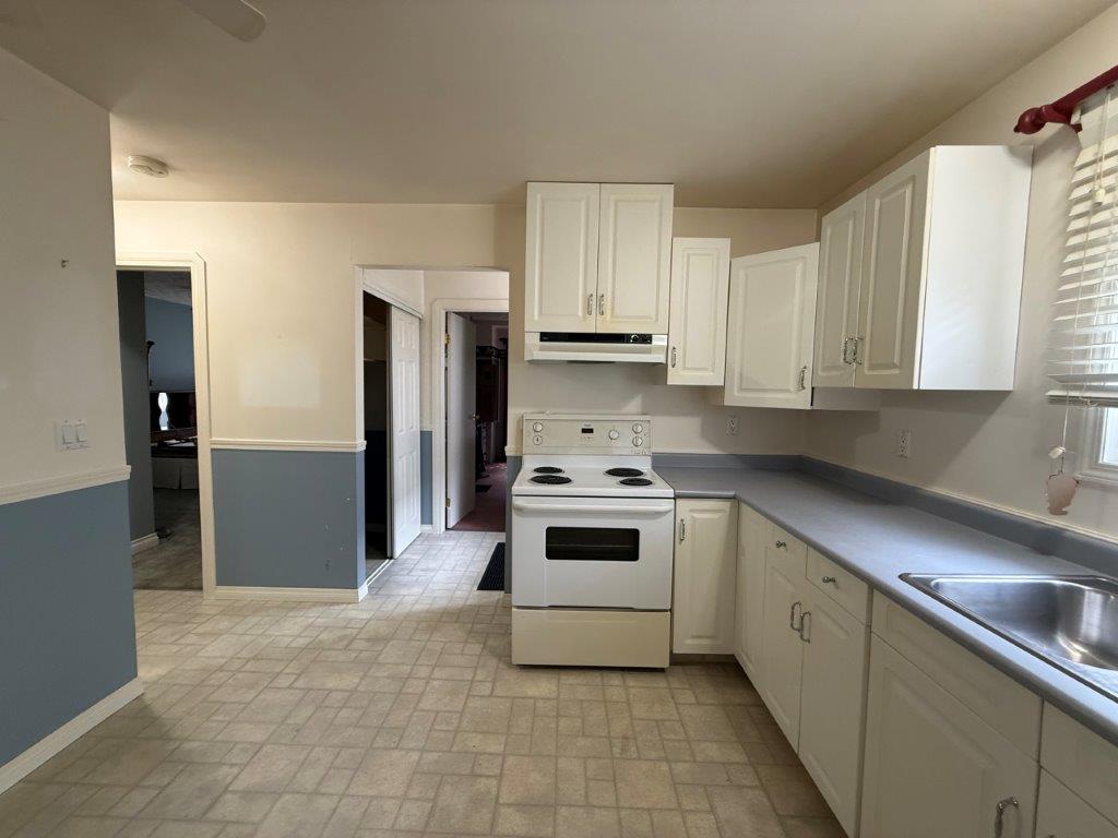 IMG_9916 #221 1st Ave West, Kindersley – L2026