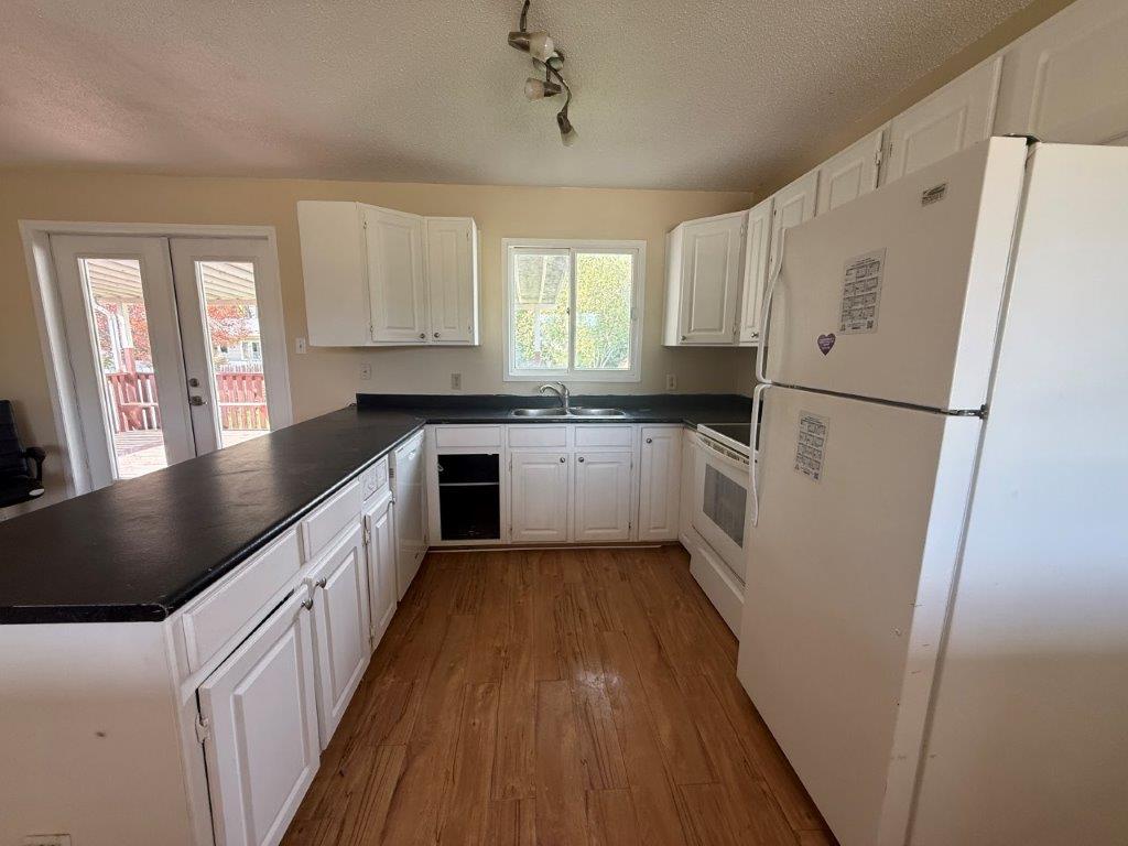11 16 Thomson Drive- L202665