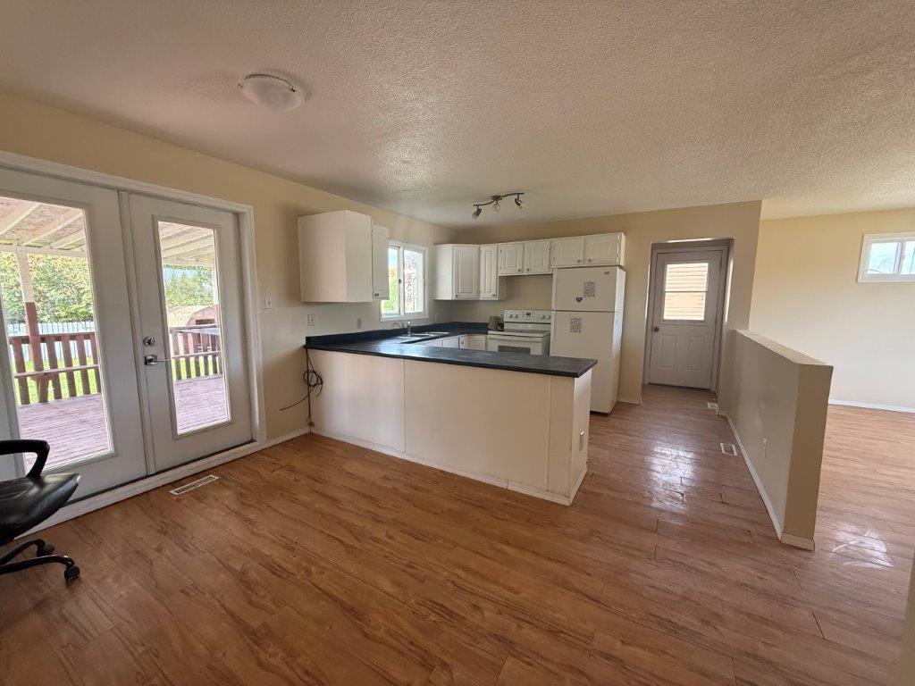 13 16 Thomson Drive- L202665