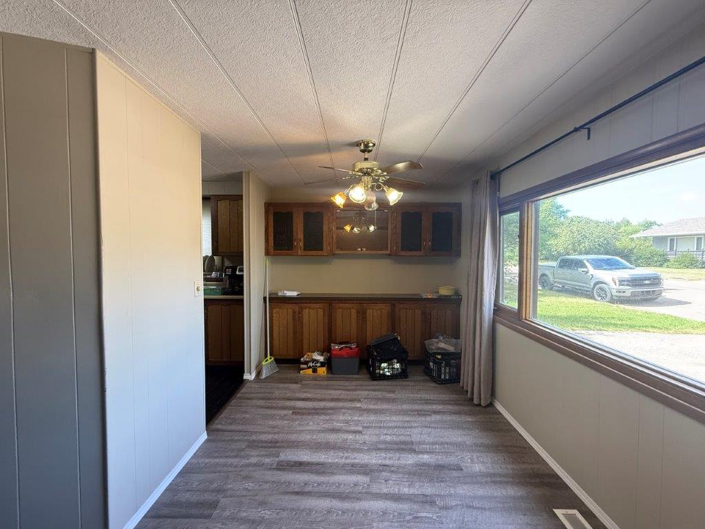 318 6th Ave. SW, Eston- L202656