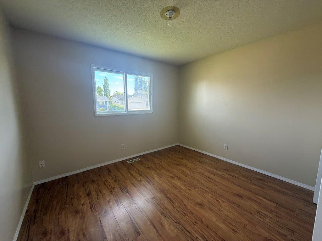 17 16 Thomson Drive- L202665