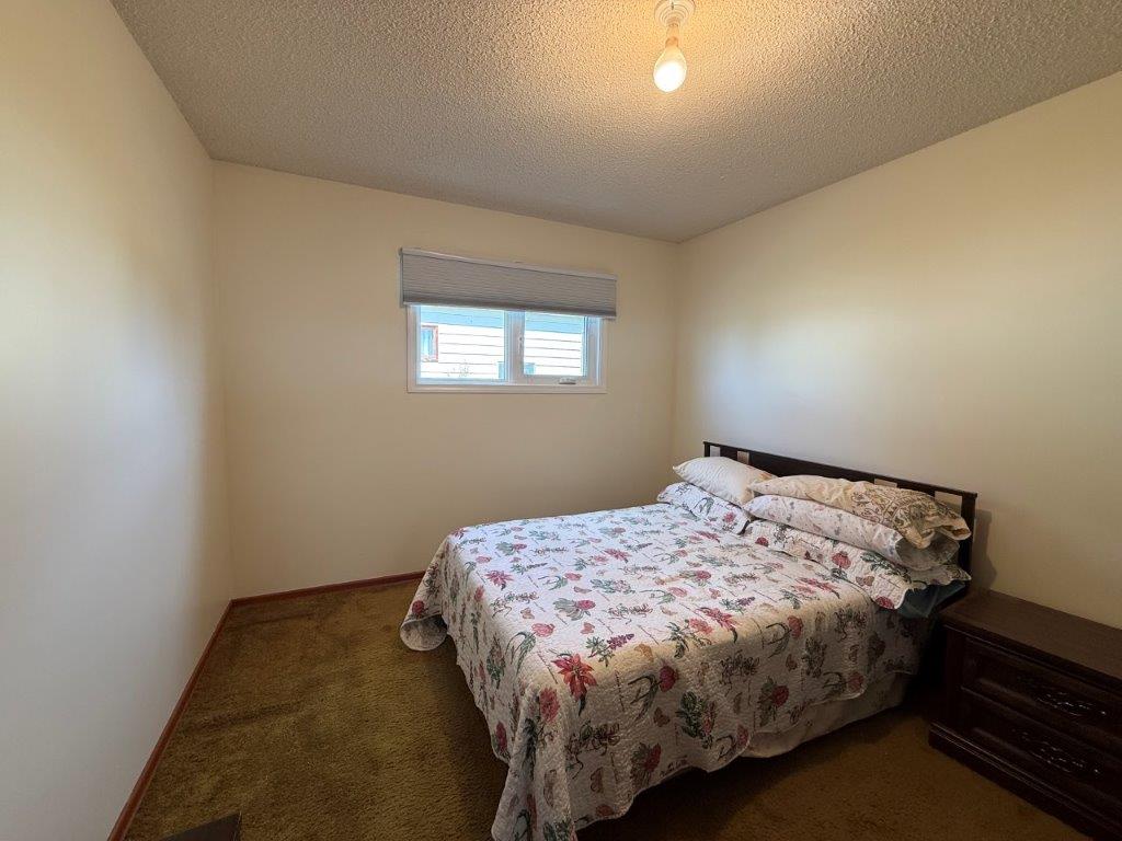 607 5th Street West, Eston- L202655