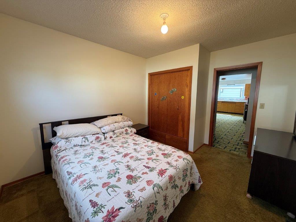 607 5th Street West, Eston- L202655
