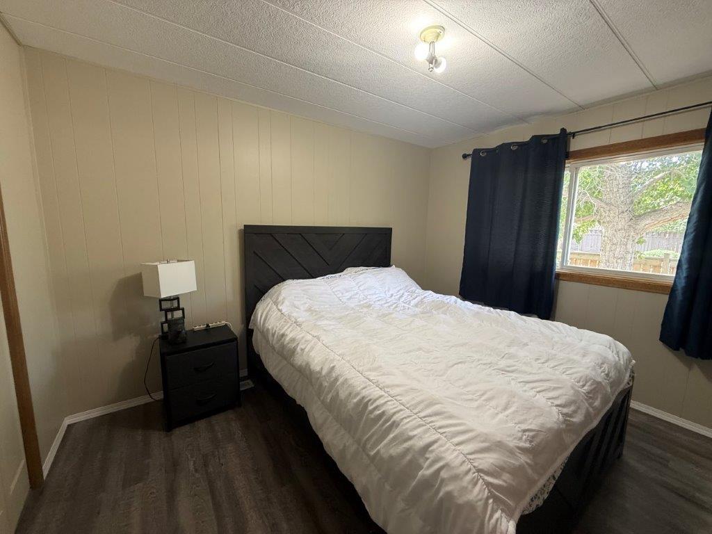 318 6th Ave. SW, Eston- L202656