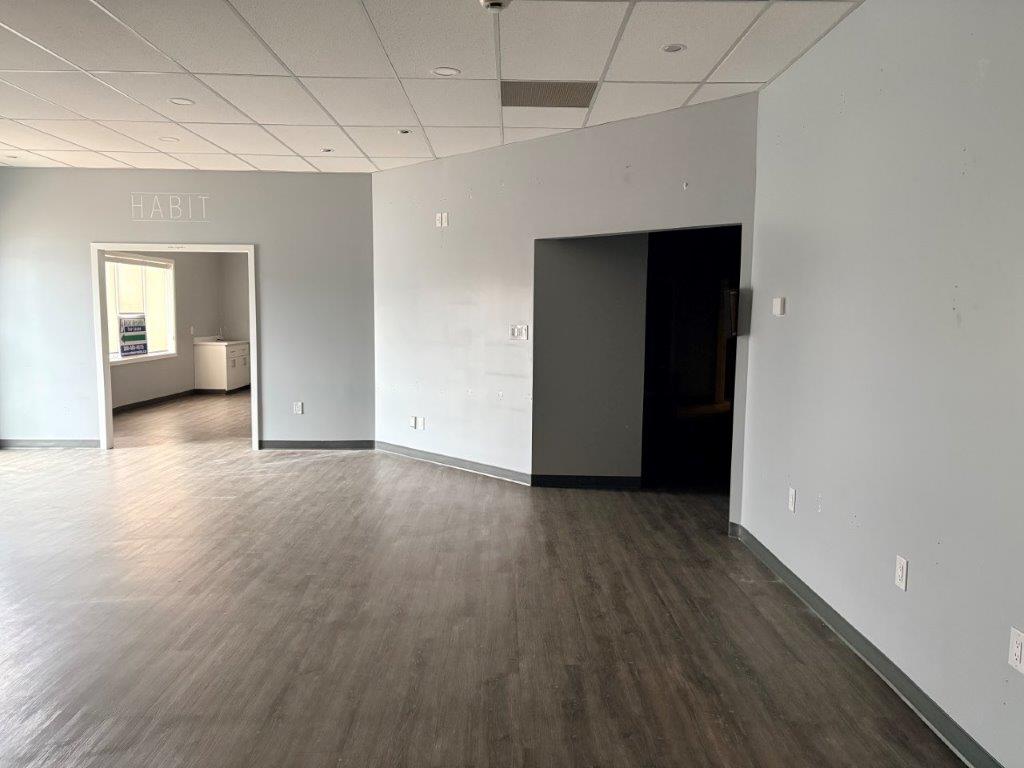 Property For Lease! 1000A Main Street, Kindersley- L202657