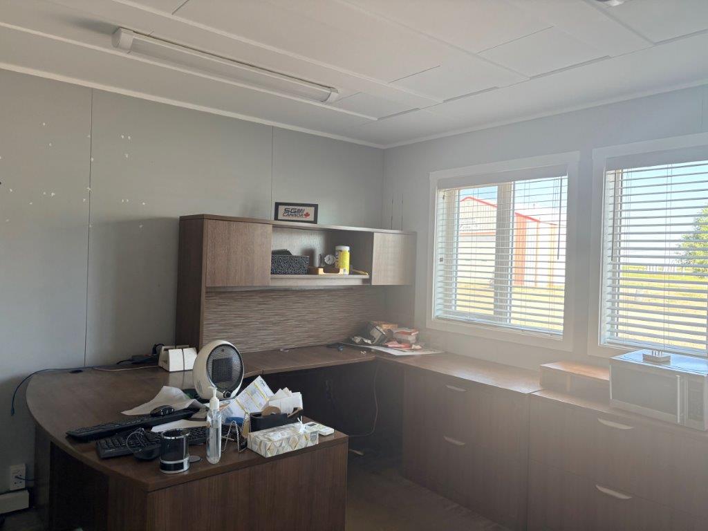 BUILDING FOR LEASE! 123 2nd Ave., Dodsland-L202659