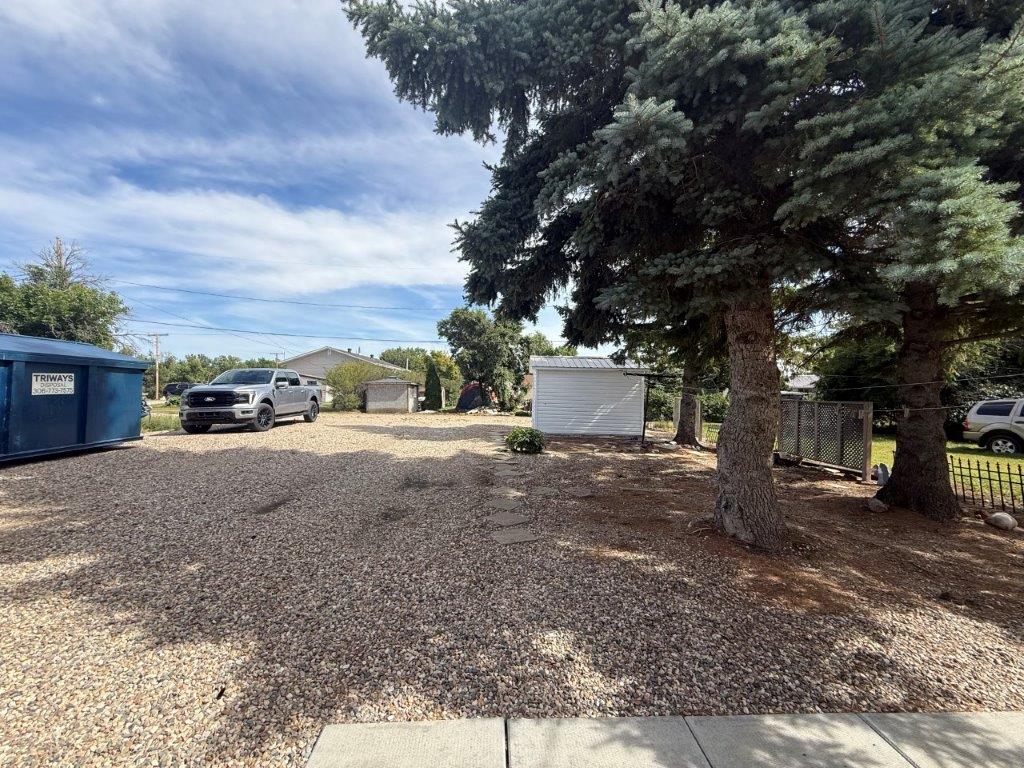 607 5th Street West, Eston- L202655