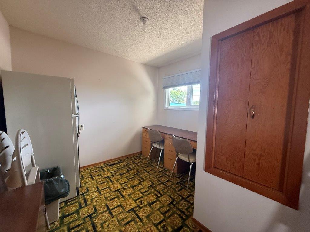 607 5th Street West, Eston- L202655