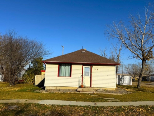 218 Atlantic Ave., Kerrobert-L202674