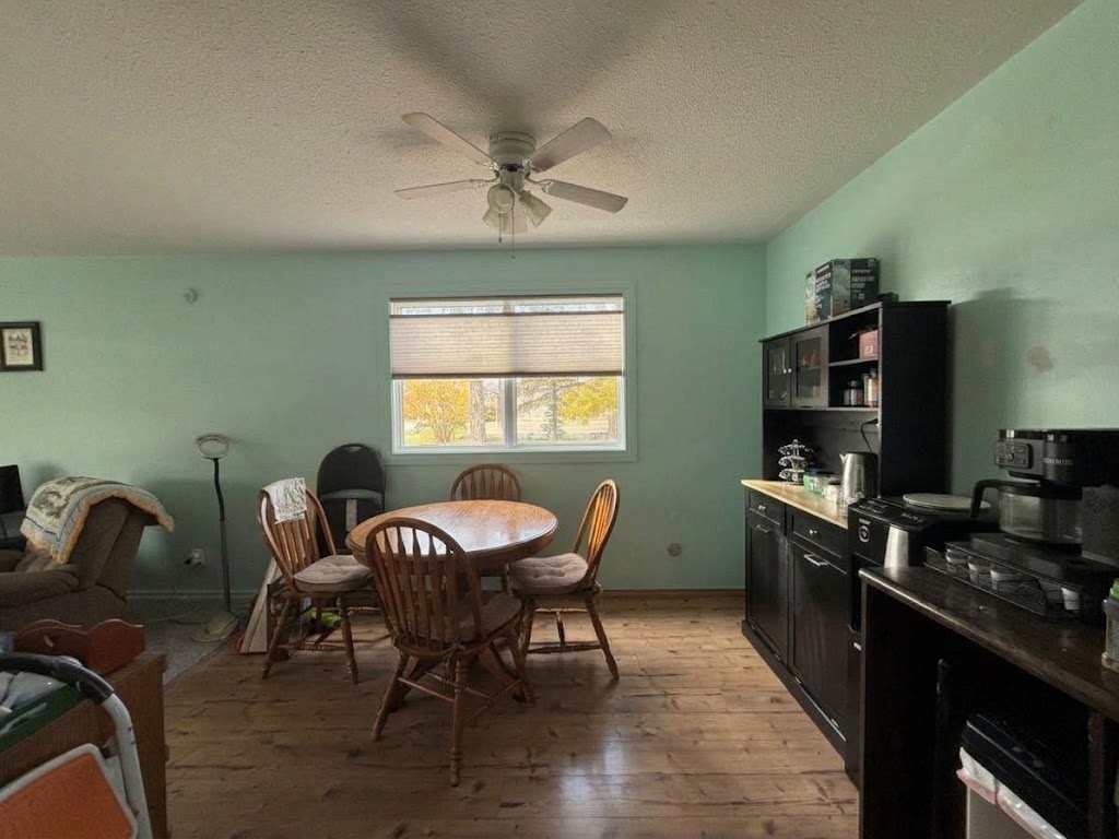 12 201 1st Ave. East, Eatonia- L202672